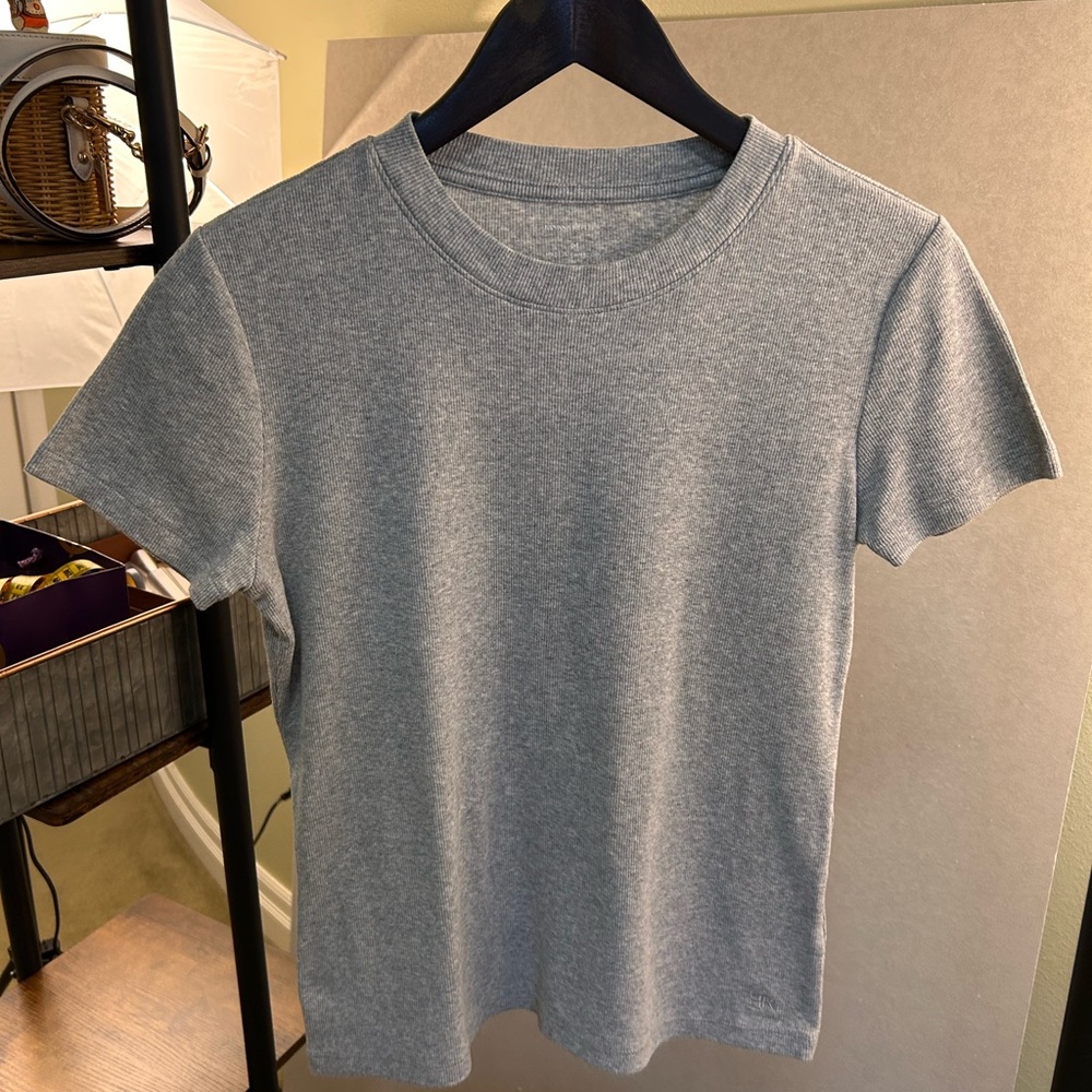 Banana Republic Heather Gray Short Sleeve Crewneck Tee